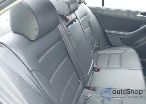 2014 Volkswagen Jetta 1.8T Se from USA, damaged, VIN 3VWD17AJ5EM238121